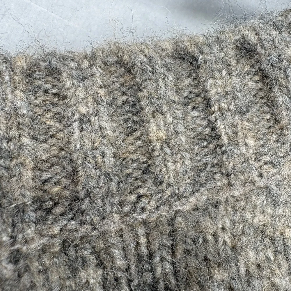 Abercrombie & Fitch Soft Sweater Mens Small Beige Crew Neck Knit Pullover Preppy - Picture 10 of 12